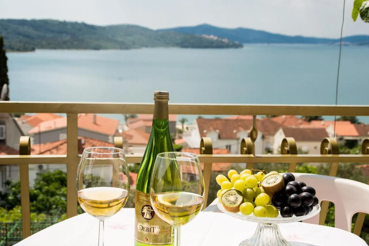 Apartment Apartmani Mila A1 & A2 & 3 Trogir
