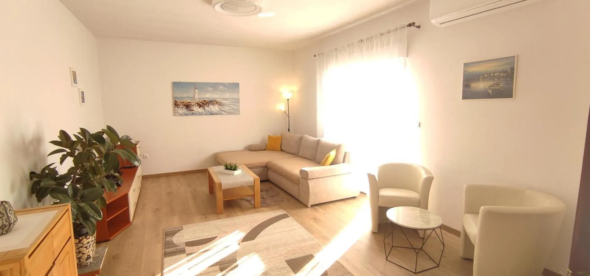 Apartmani Mila A1 & A2 & 3 Trogir 0*,
